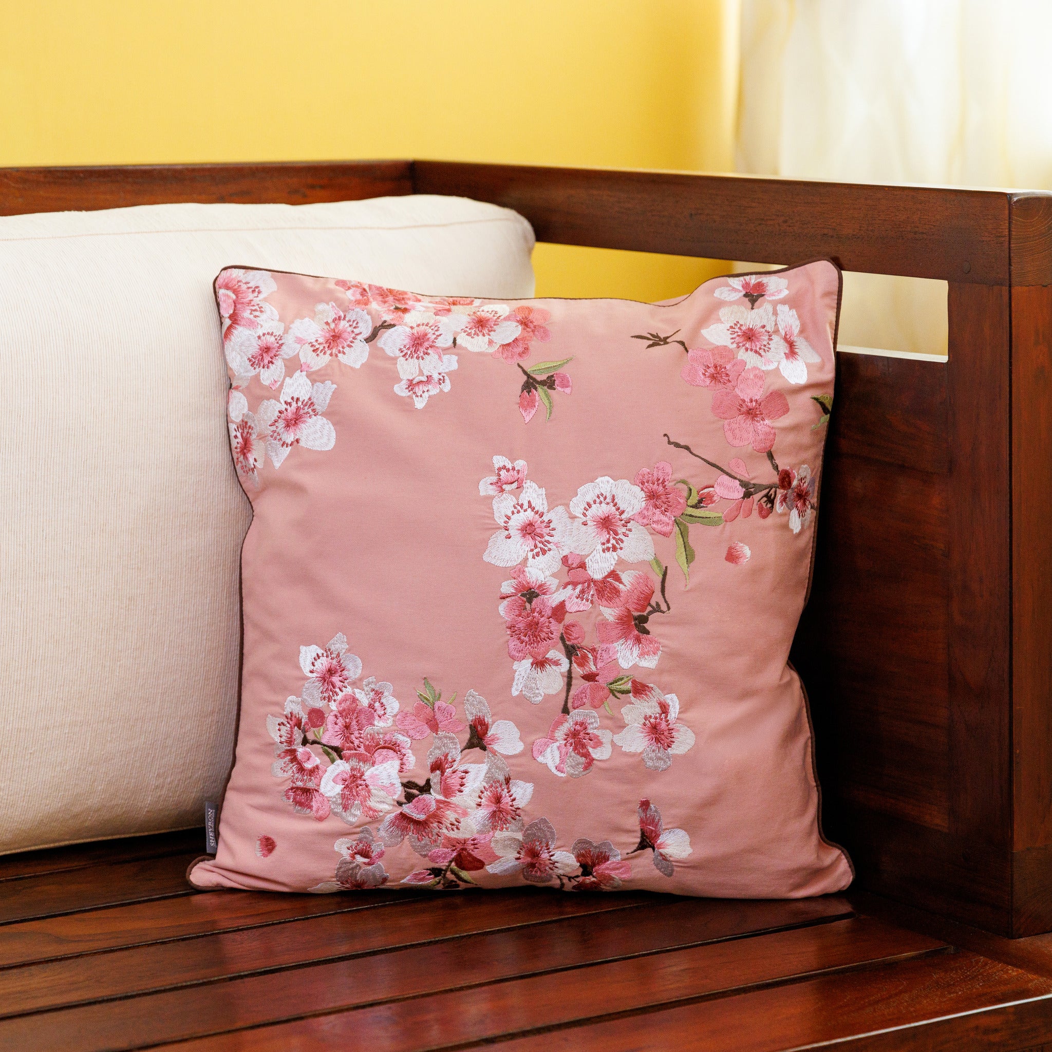 2025 Blooming Cherry Blossom Cushion Cover Set